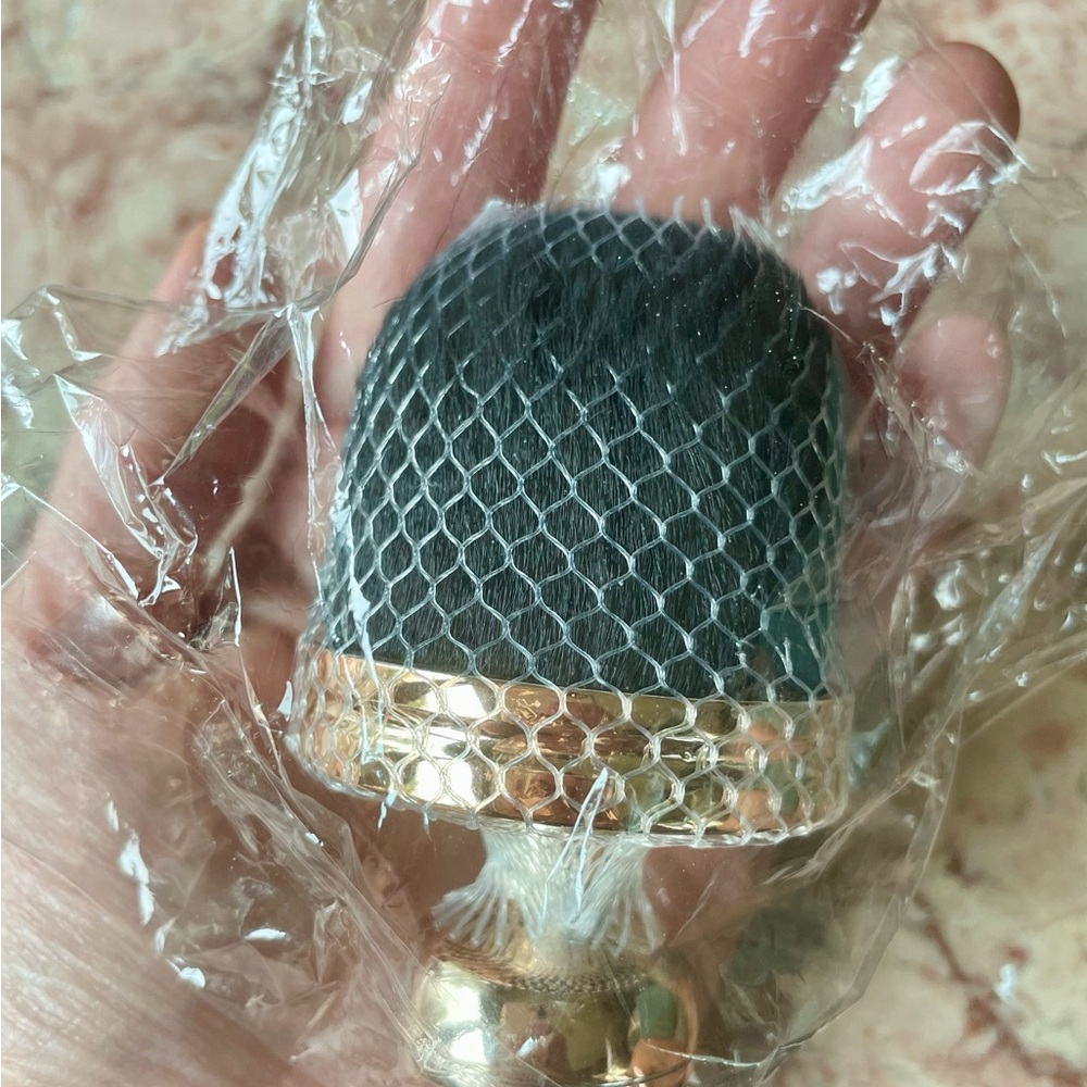 Black and Gold Makeup and Tanner Application Brush